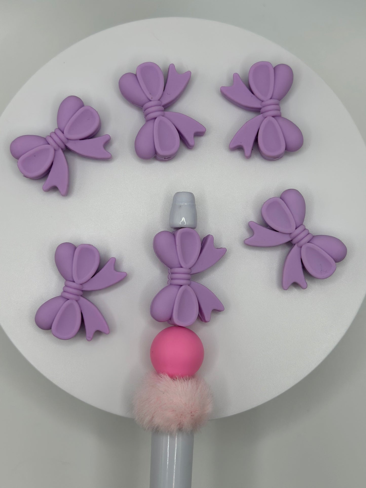 Lavender Bow (Side)
