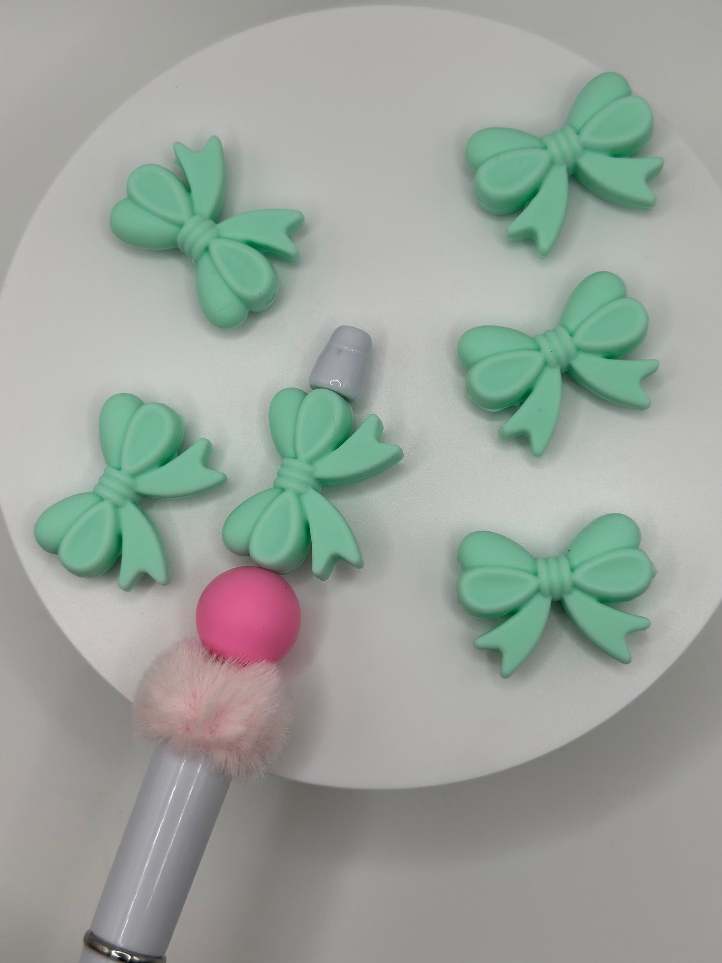 Mint Bow (Side)